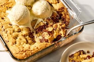 Simply-Recipes-Scoopable-Cookie-Casserole-LEAD-1-cf18d117c02c48c0bf20895753065f35.jpg
